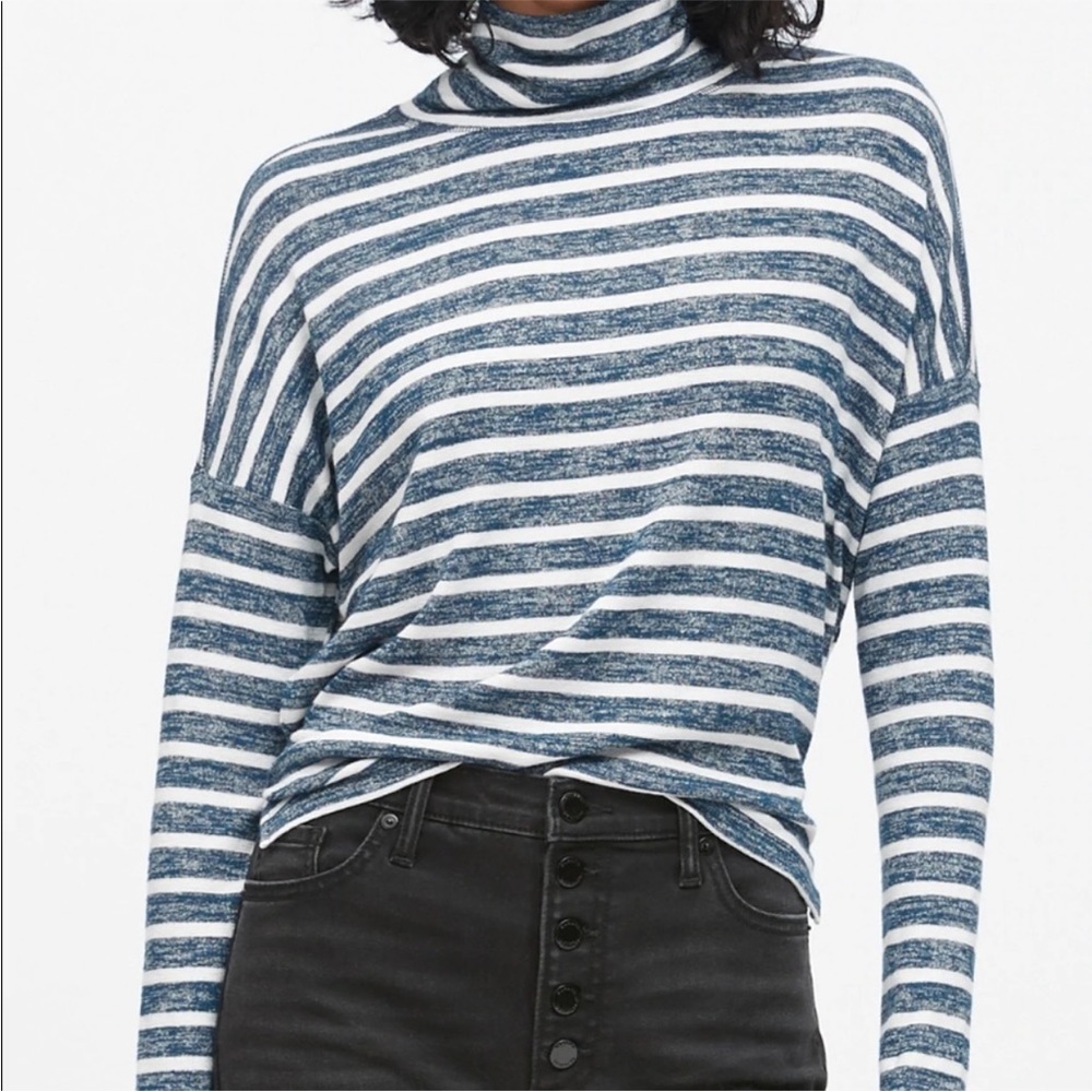 Banana Republic Luxespun stripe turtleneck size M